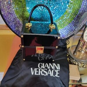 Timeless Gianni Versace Leather Vanity Bag. (VINTAGE)